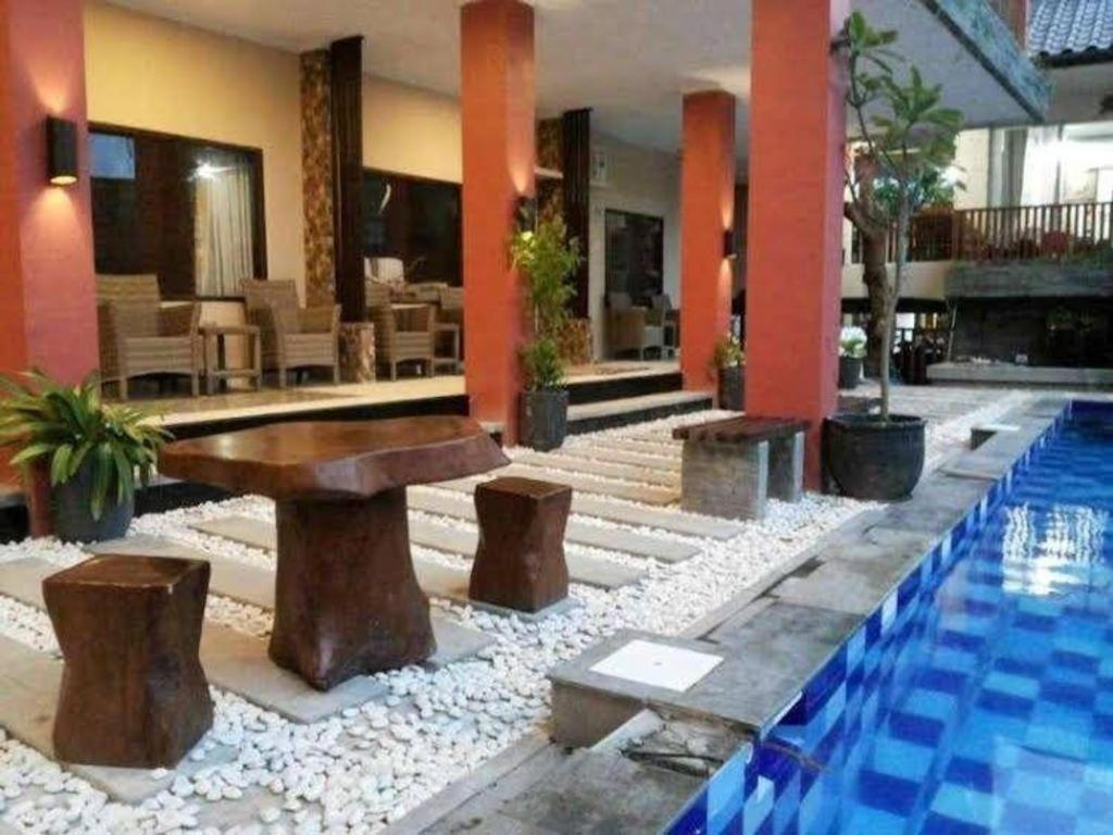 Uni Beach Hotel Pangandaran Ngoại thất bức ảnh